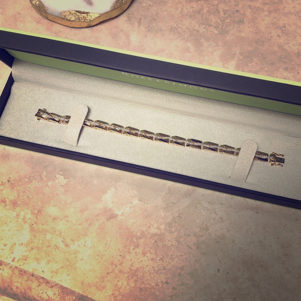 Flash Sale!! Gold Diamond Bracelet